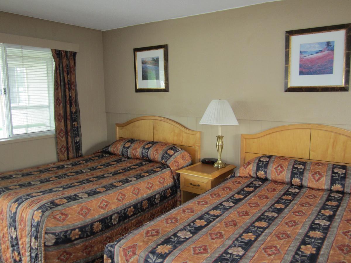 Bulkley Valley Motel New Hazelton Exterior photo
