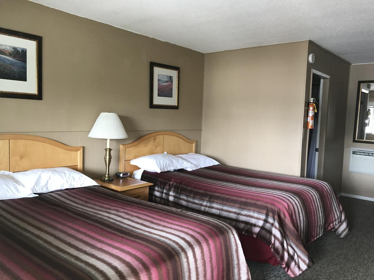 Bulkley Valley Motel New Hazelton Exterior photo